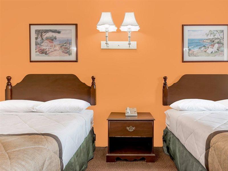 Budget Inn Mifflintown Екстериор снимка