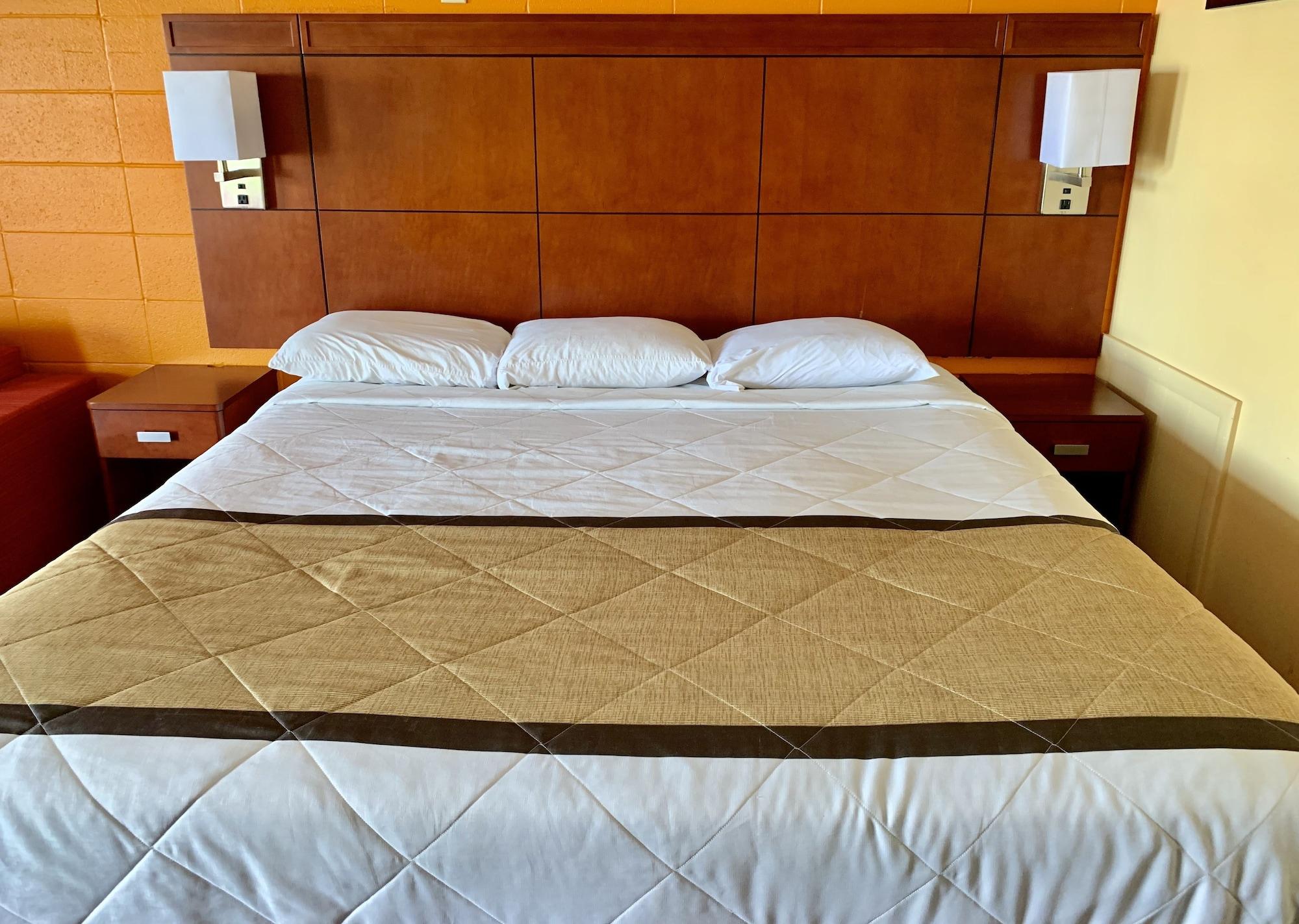 Budget Inn Mifflintown Екстериор снимка